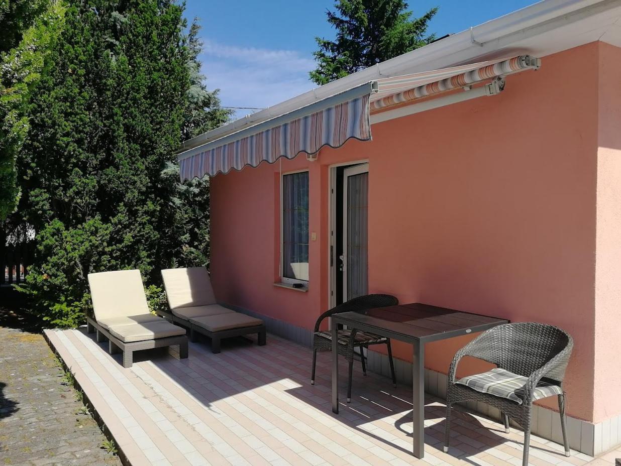 Feszek Apartmanhaz Vonyarcvashegy Exterior photo