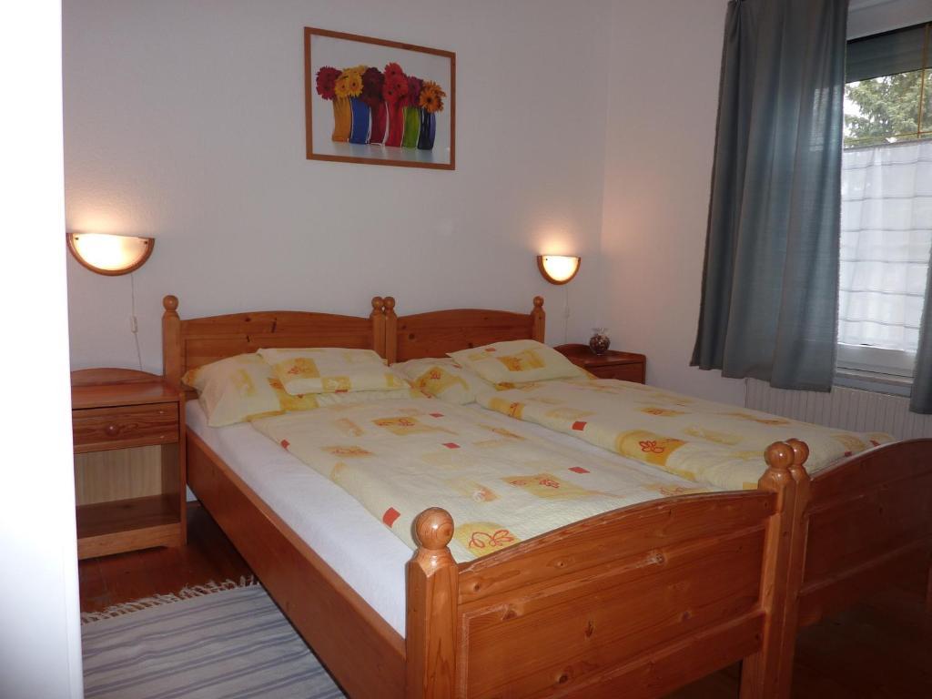 Feszek Apartmanhaz Vonyarcvashegy Exterior photo